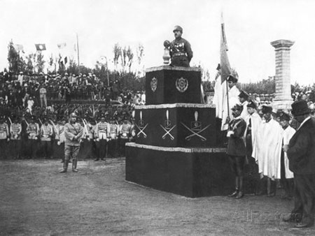 king_amanullah_khan_at_independence_celebrations_kabul_afghanistan_1928